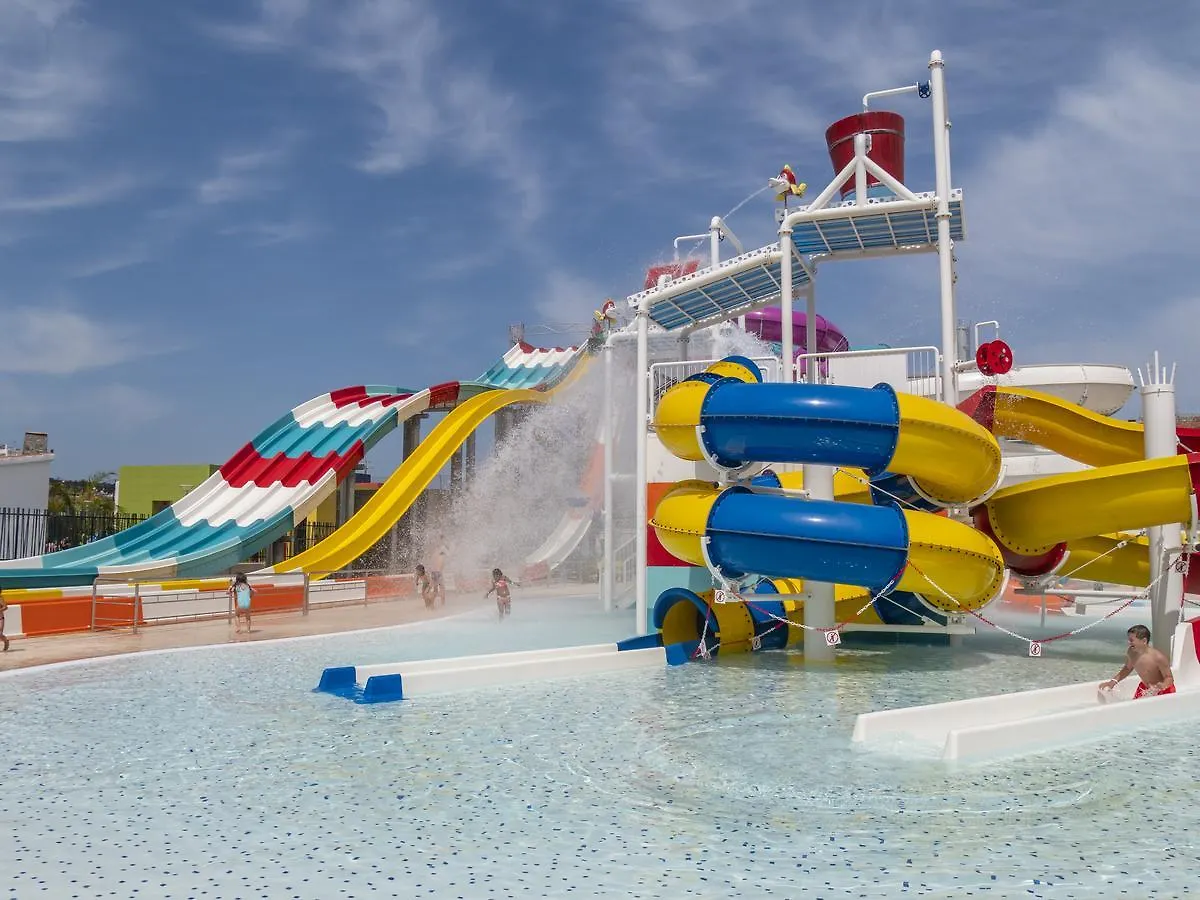 Golden Taurus Aquapark Resort Pineda de Mar 4*,  Spain