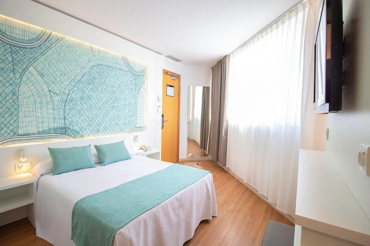 Golden Taurus Aquapark Resort Pineda De Mar Hotel