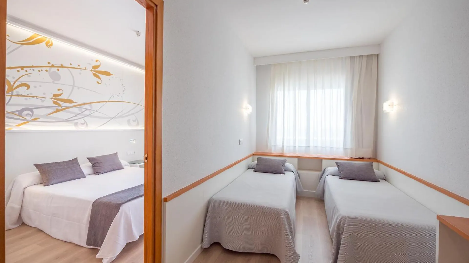 Otel Golden Taurus Aquapark Resort Pineda de Mar
