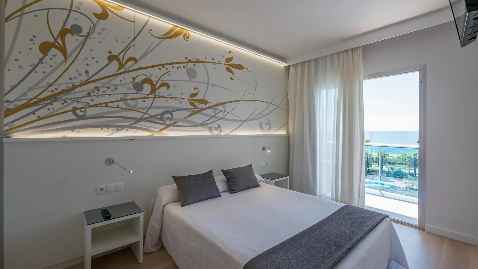 Otel Golden Taurus Aquapark Resort Pineda de Mar