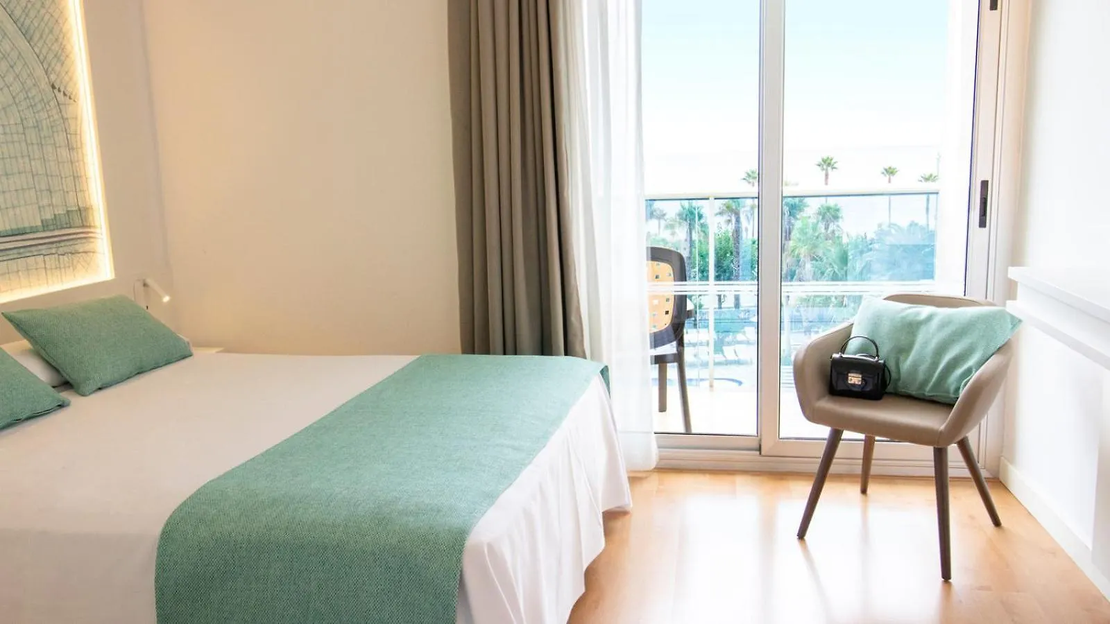 **** Hotel Golden Taurus Aquapark Resort Pineda de Mar Spagna