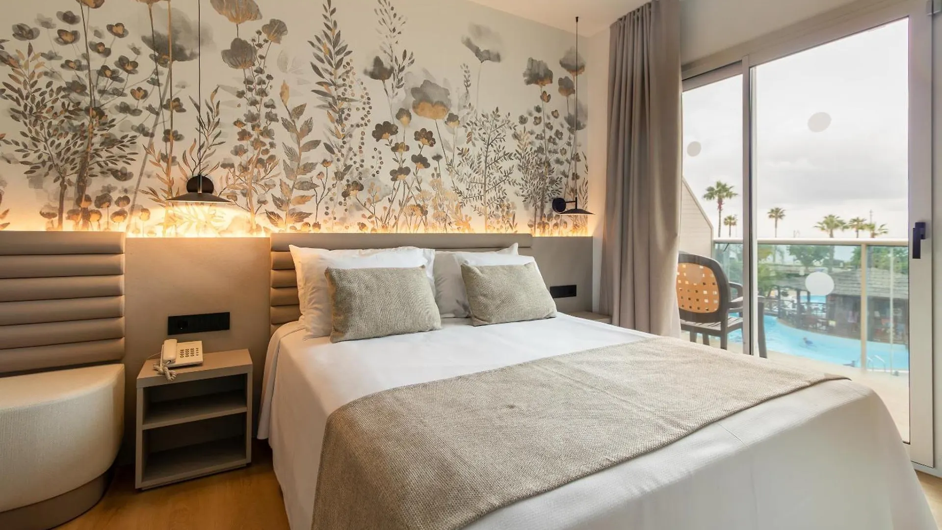 Hotel Golden Taurus Aquapark Resort Pineda De Mar
